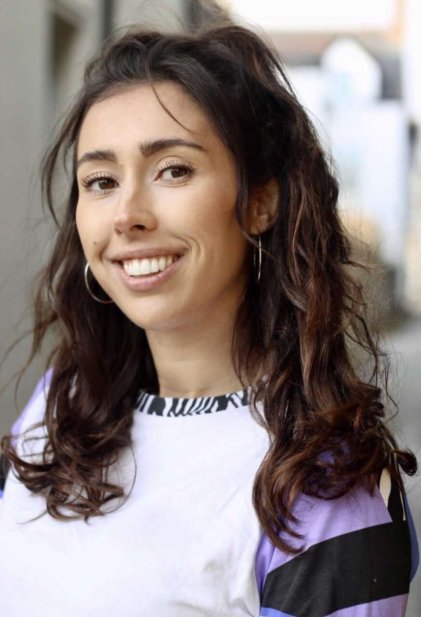 Elena Carys Thomas - Actor